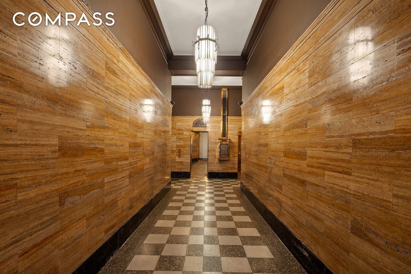 Welcome to PHNE at 347 West 39th Street. Perched atop a storied - photo 16