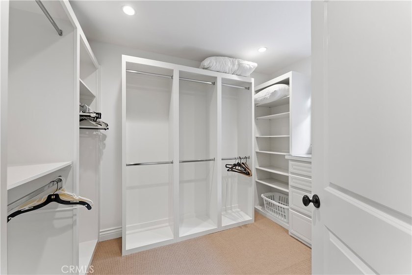 Just a few steps away from the South Bayfront, 115 Topaz is the - photo 27