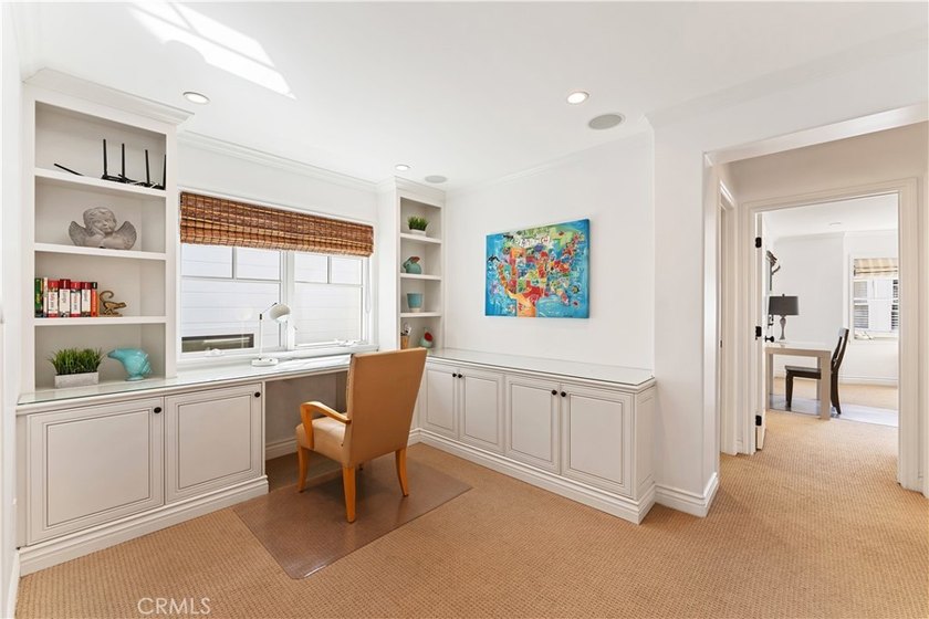 Just a few steps away from the South Bayfront, 115 Topaz is the - photo 37