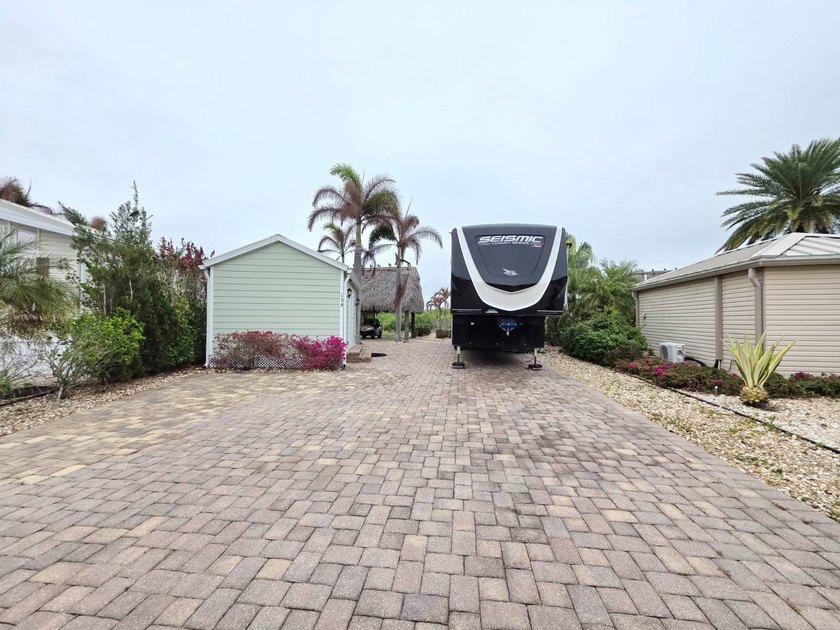 FIVE STAR RESORT LIVING - STUNNING PRESERVE LOT WITH CASITA &amp; - photo 3