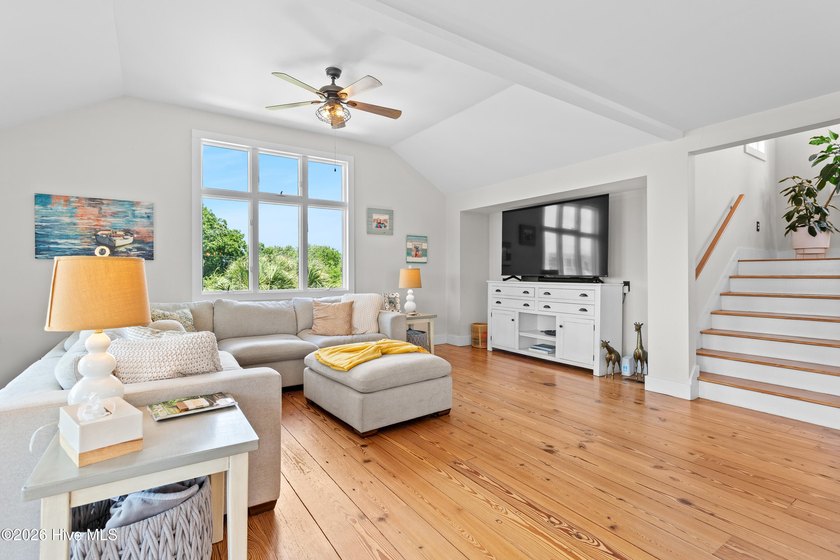 Set on one of Wrightsville Beach's most coveted streets in the - photo 14