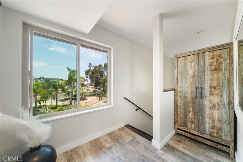 Welcome home to a one-of-a-kind custom floor plan in one of Pier - photo 15