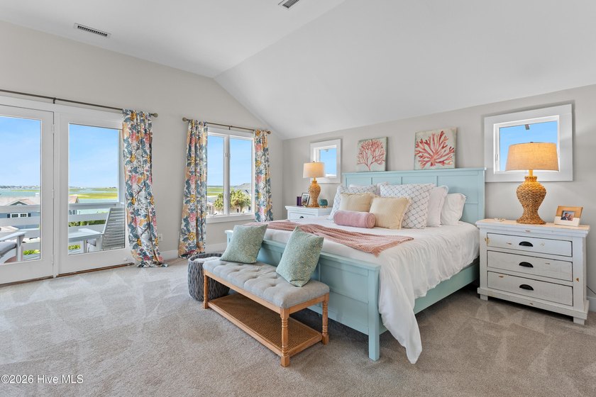 Set on one of Wrightsville Beach's most coveted streets in the - photo 19