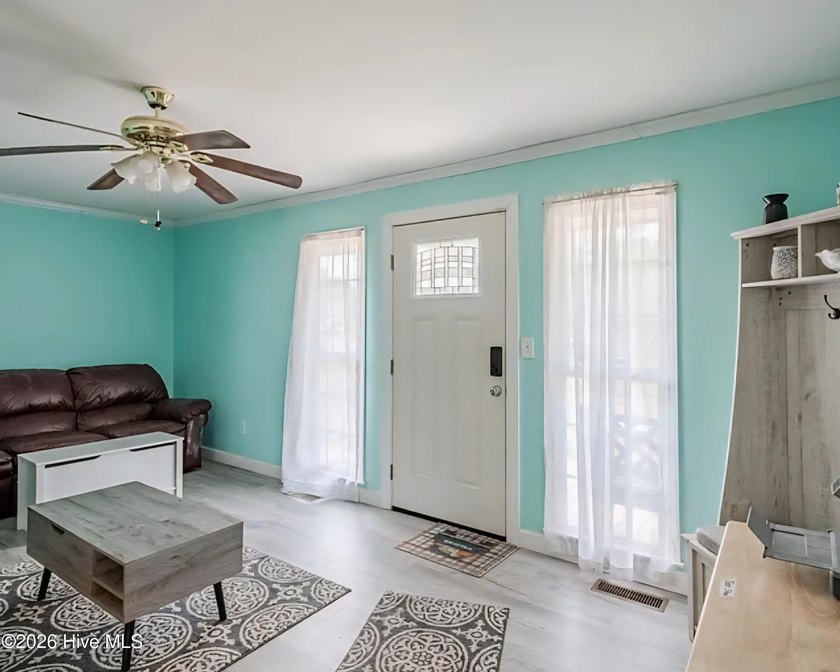Sunset Park | 3BR | No HOA | One Level | Workshop | Large Fenced - photo 3