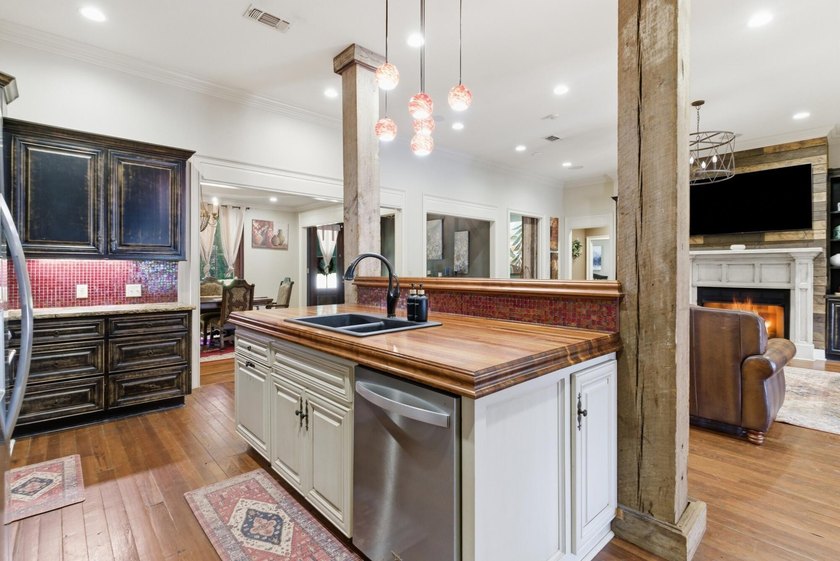 Perfectly situated on nearly 5 acres, a 5000 sq ft home plus a - photo 24
