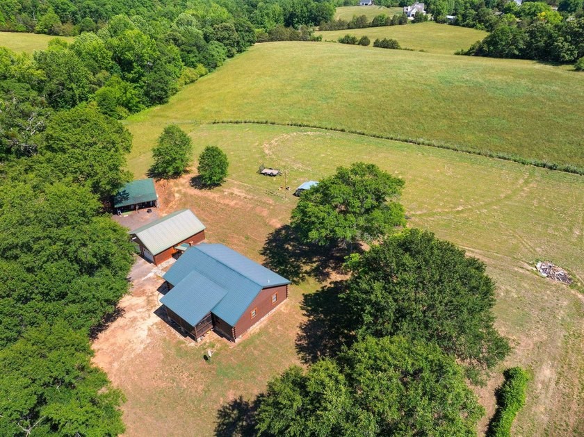 RARE opportunity to own a private retreat-style property just - photo 44