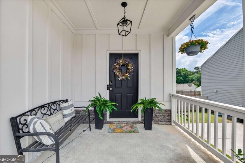Welcome to 266 Shoals Bridge Road in the highly sought-after - photo 5