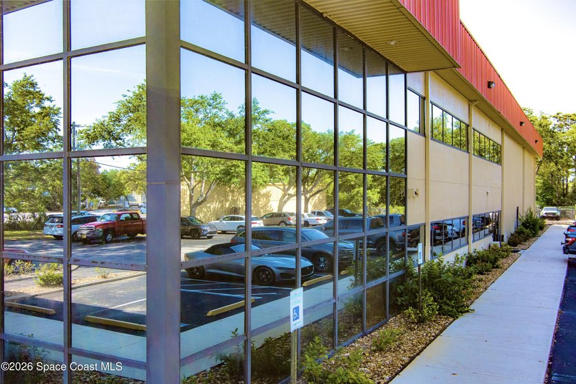 Here is an excellent opportunity to acquire a well-maintained 20 - photo 5