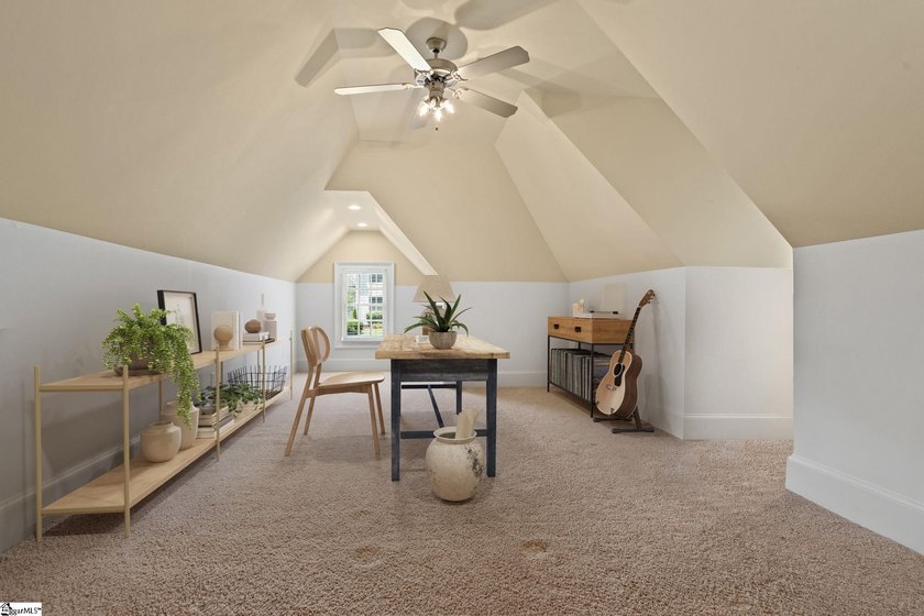 You've found it! Ideal in-town retreat to gather your family &amp; - photo 33
