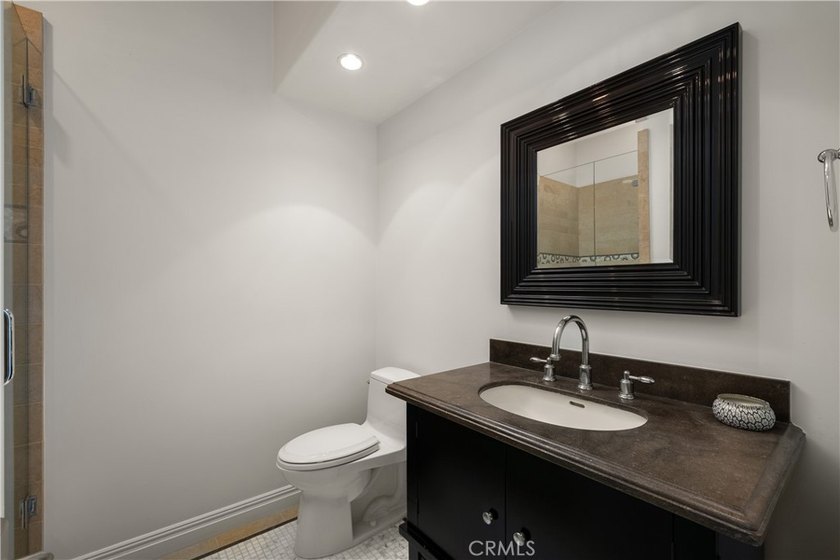 Perched on the coveted Corona del Mar bluff, this exceptional - photo 19