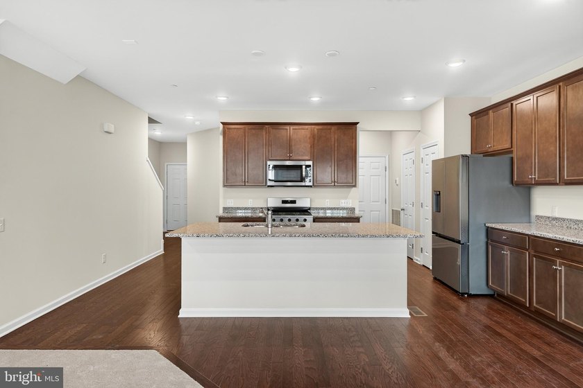 Welcome to this stunning new construction north facing townhome - photo 11