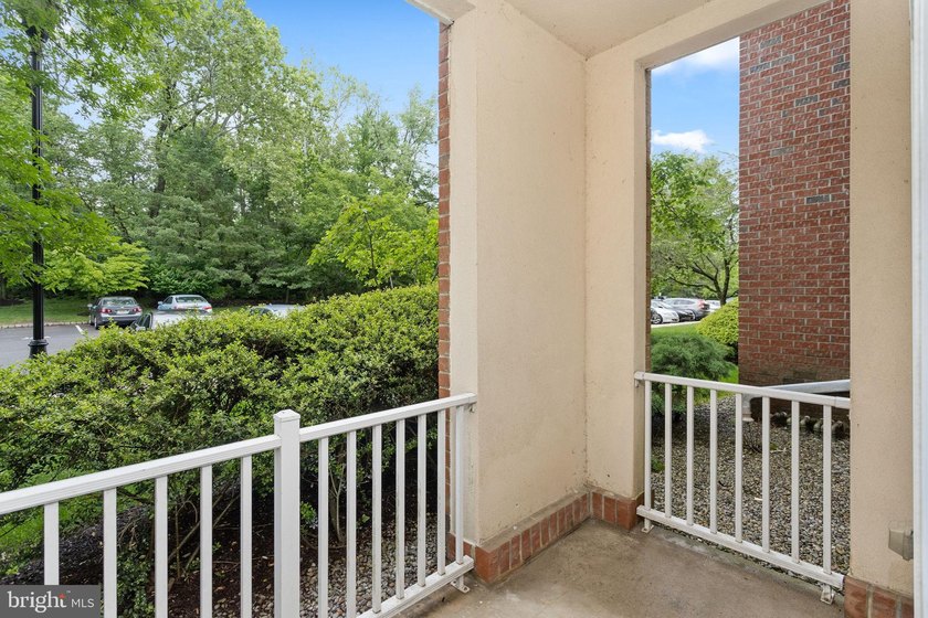Welcome to 1119 Colts Circle, located in Carriage Park at - photo 22