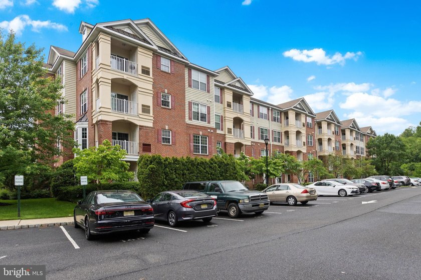 Welcome to 1119 Colts Circle, located in Carriage Park at - photo 23