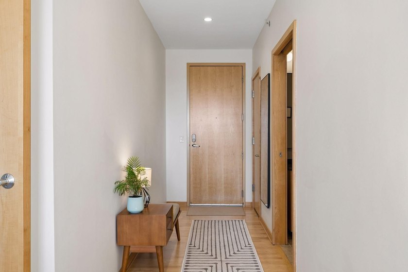 Top-floor condo in an incredible location in the Loop Calhoun - photo 28