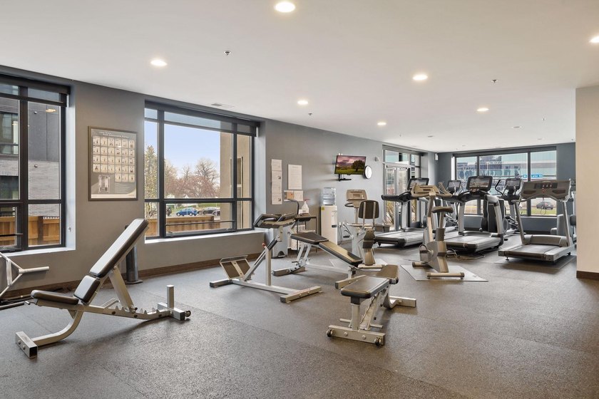 Top-floor condo in an incredible location in the Loop Calhoun - photo 30