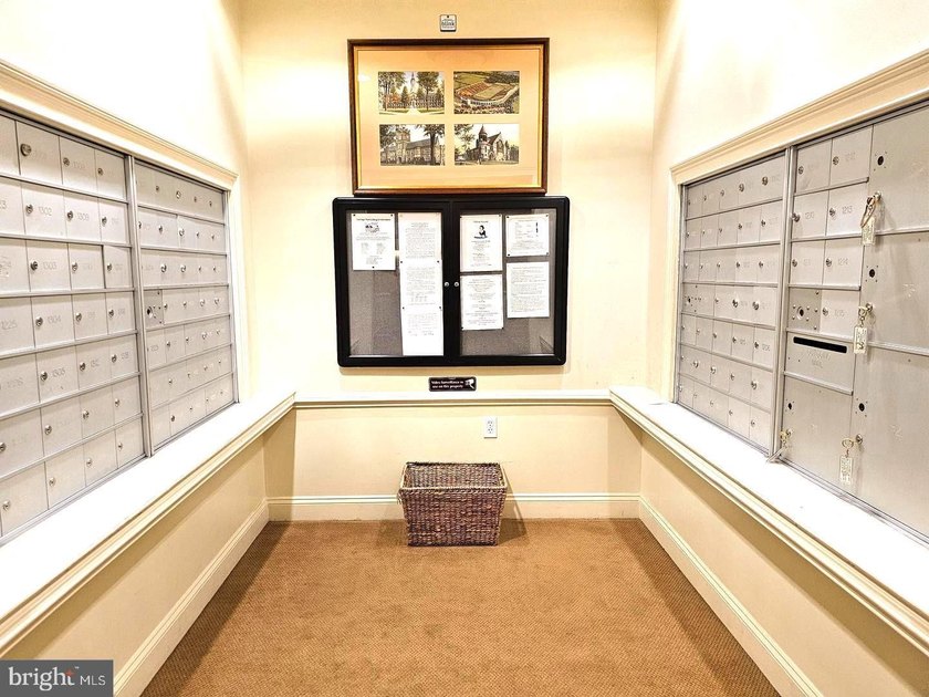 Welcome to 1119 Colts Circle, located in Carriage Park at - photo 37