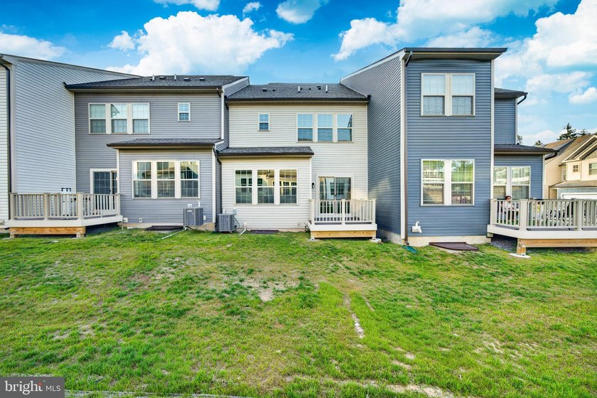 Welcome to this stunning new construction north facing townhome - photo 42