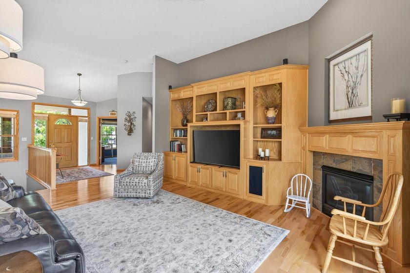 We are under contract. No more showings accepted. Welcome to - photo 20