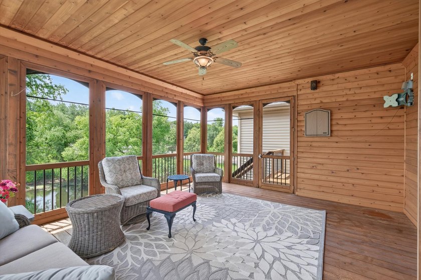 We are under contract. No more showings accepted. Welcome to - photo 24