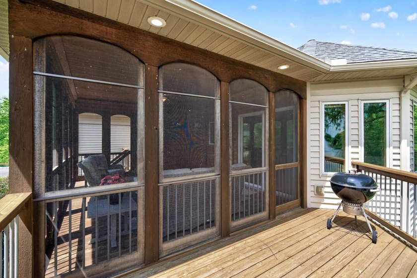 We are under contract. No more showings accepted. Welcome to - photo 45