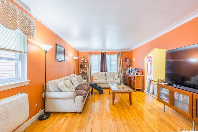 Excellent opportunity to own a well-maintained two-family home - photo 3