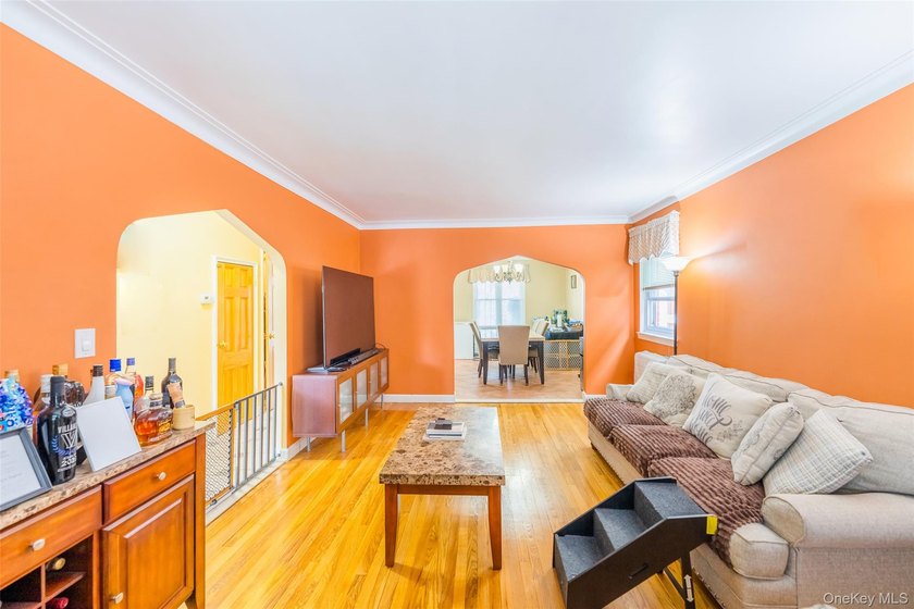 Excellent opportunity to own a well-maintained two-family home - photo 5