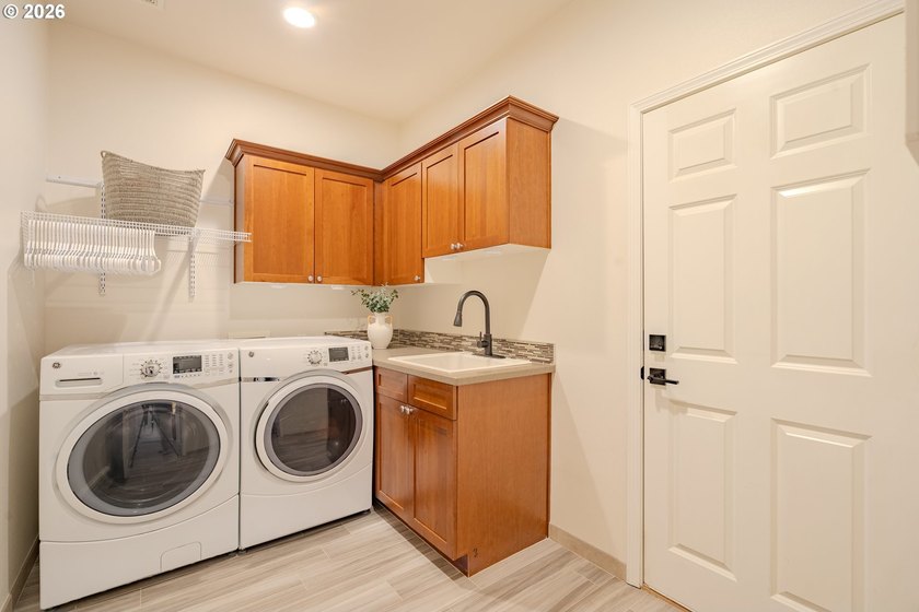Welcome to The Felida Pinnacle - a rare opportunity to own a - photo 24
