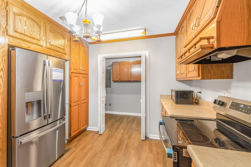 Seller pulled off the market last Fall to make some great - photo 15