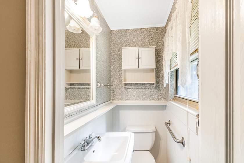 Seller pulled off the market last Fall to make some great - photo 21