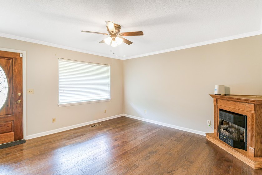 Seller pulled off the market last Fall to make some great - photo 27