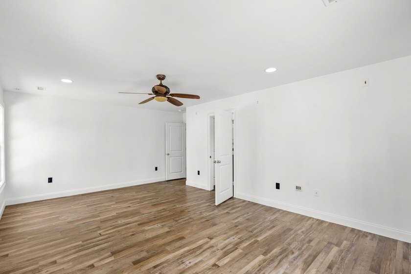 Welcome to luxury lakefront living in the highly desirable - photo 27