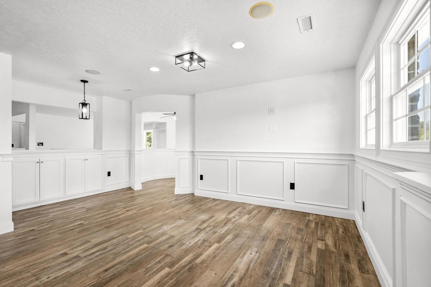 Welcome to luxury lakefront living in the highly desirable - photo 37
