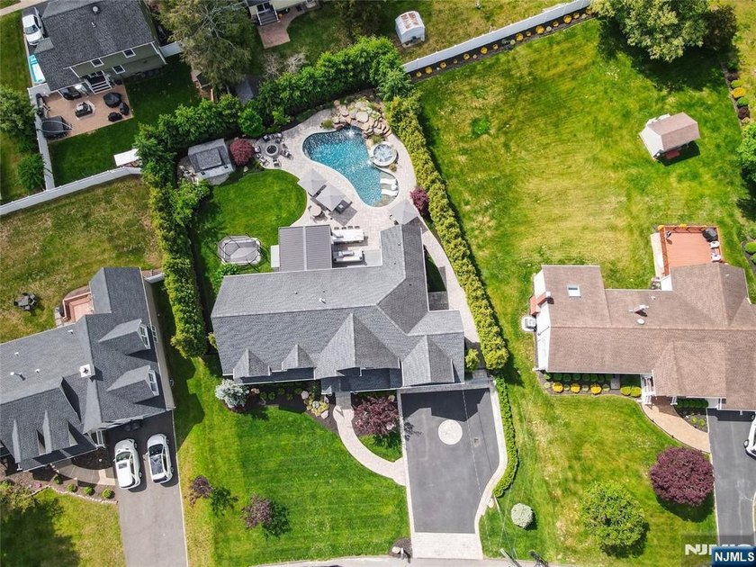 Welcome to 11 Amelia Drive in Old Tappan - a fully upgraded - photo 44