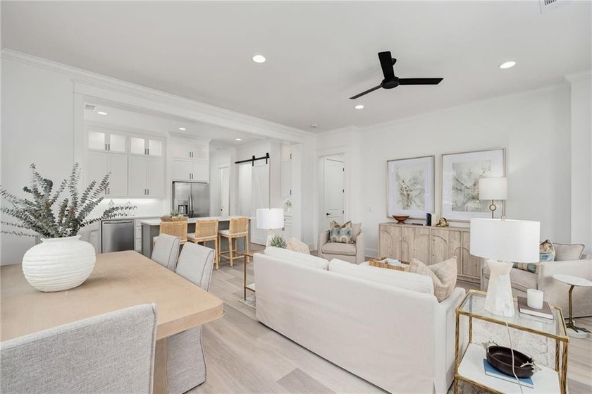 This Ross Bridge model home is 2B/2B, 1200 sq.ft. located in The - photo 3
