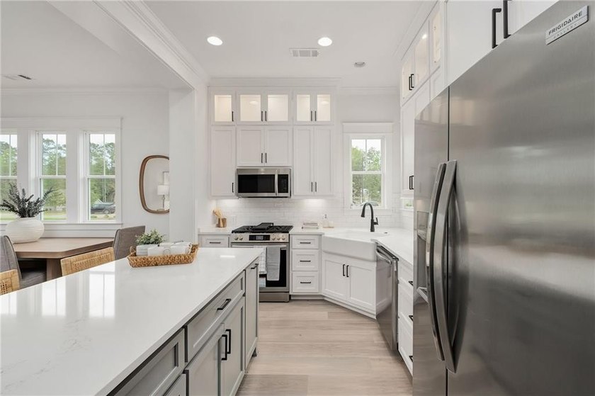 This Ross Bridge model home is 2B/2B, 1200 sq.ft. located in The - photo 9