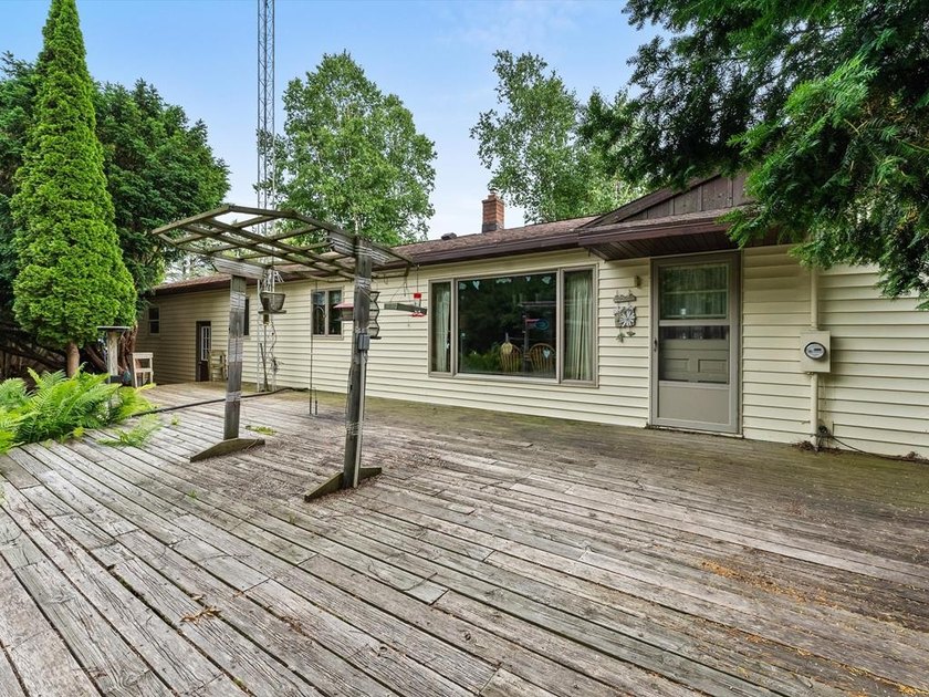 This well-built, one-owner 3-bedroom, 2-bath ranch features - photo 29