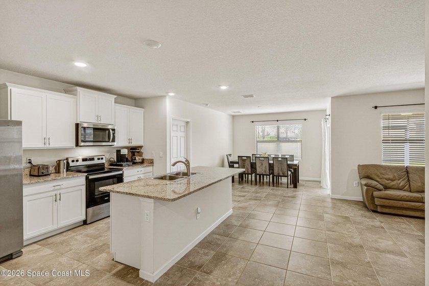 Welcome home to this beautifully upgraded 3BR/2BA residence - photo 5