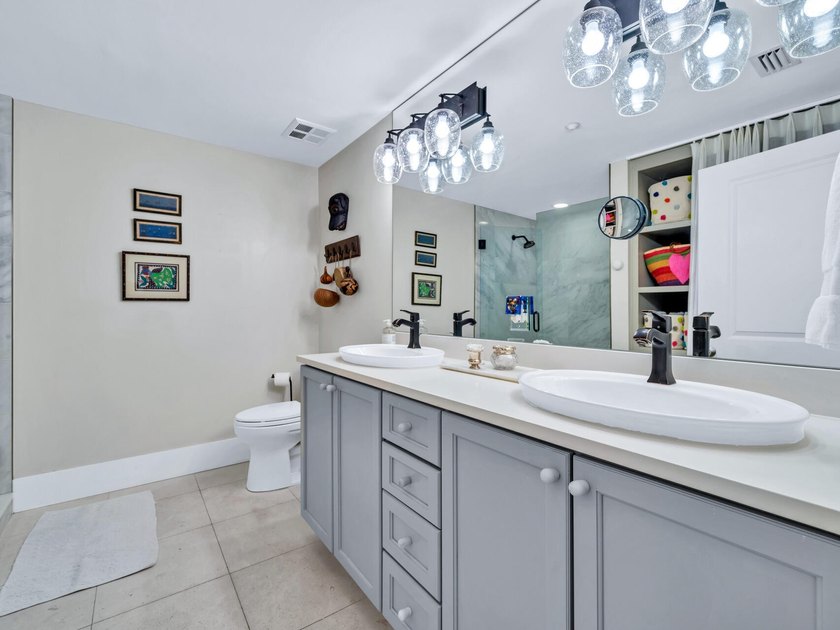 Welcome to this beautifully updated 2-bedroom, 2-bath ground - photo 15