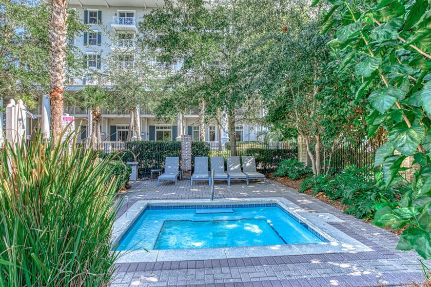 Welcome to this beautifully updated 2-bedroom, 2-bath ground - photo 31