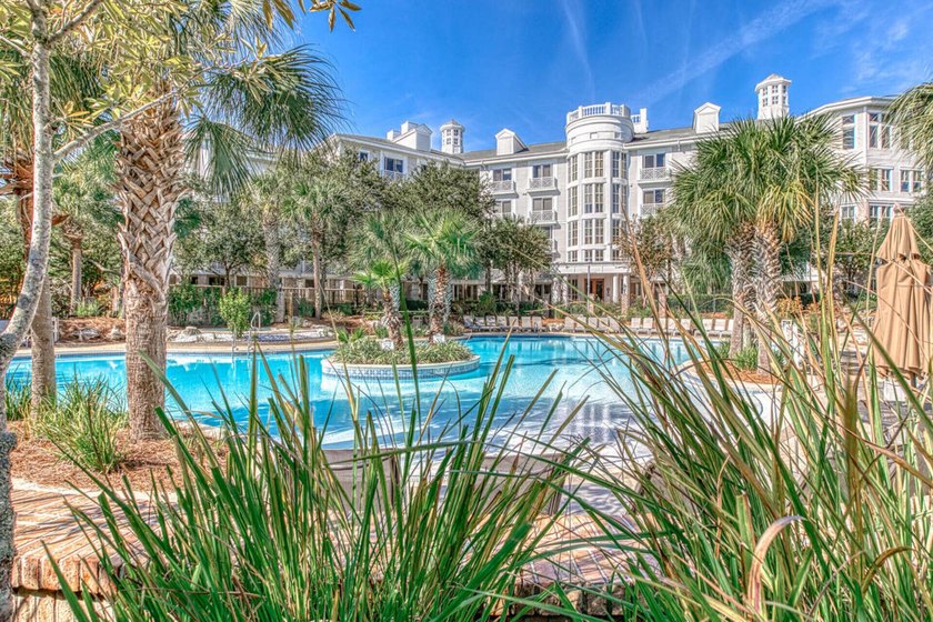 Welcome to this beautifully updated 2-bedroom, 2-bath ground - photo 32