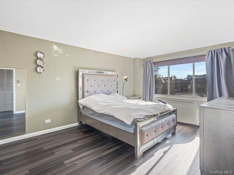 Welcome to The Towers at Water's Edge, one of Bayside's most - photo 11