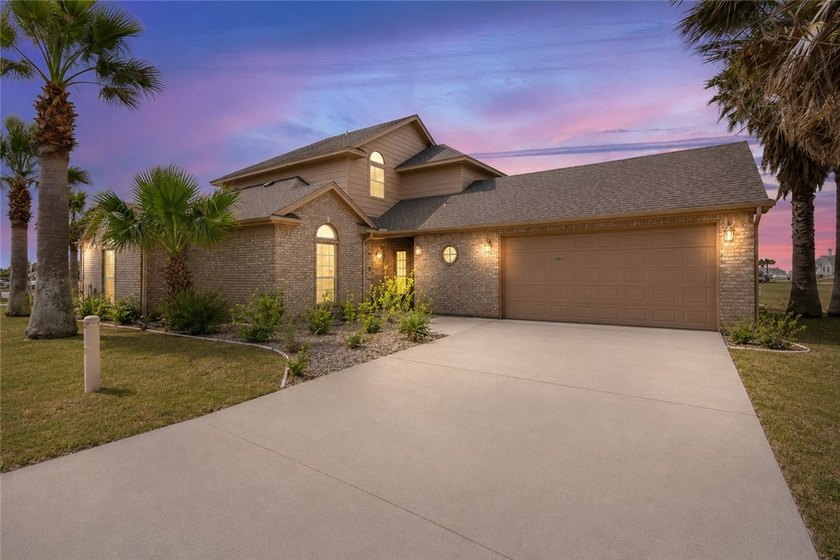 This stunning Cape Velero bayfront home offers unbeatable views - photo 2