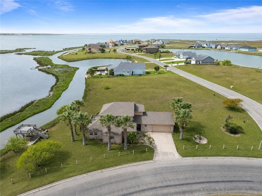 This stunning Cape Velero bayfront home offers unbeatable views - photo 7