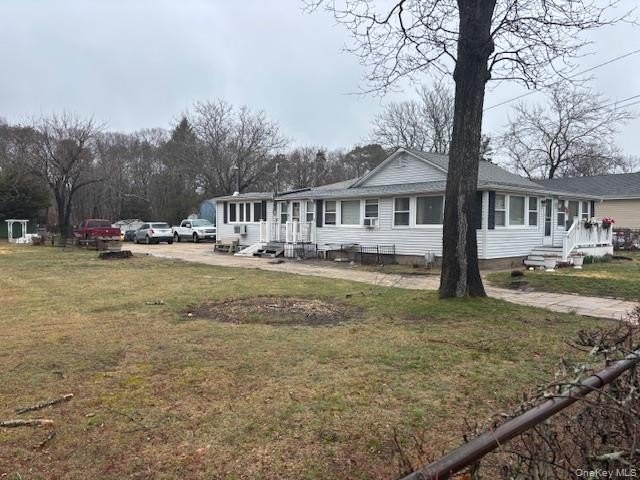 Spacious 5 Br Ranch Features Newer Roof, 10 year Young Windows 2 - photo 3