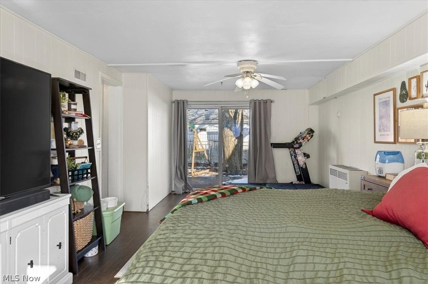 Welcome to this beautifully updated Cape Cod just steps from - photo 19