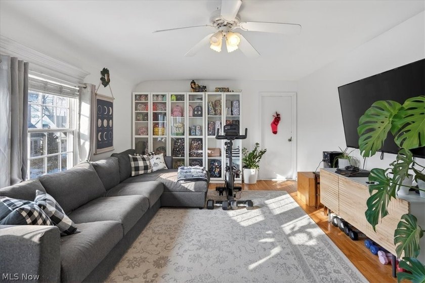Welcome to this beautifully updated Cape Cod just steps from - photo 34