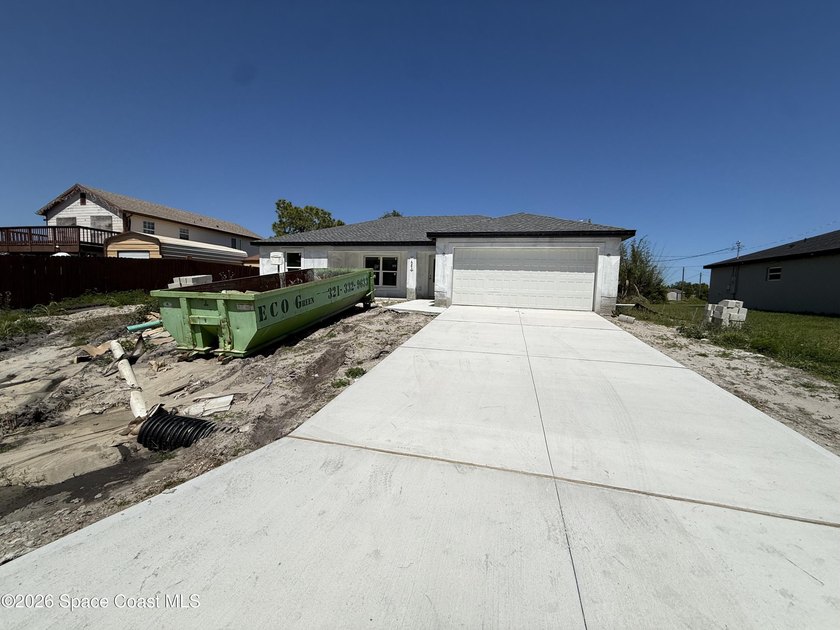 Beautiful new construction 3-bedroom, 2-bath home with estimated - photo 3