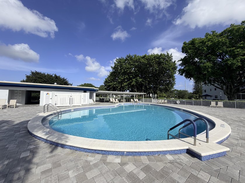 Discover easy Florida living in this beautifully maintained - photo 33