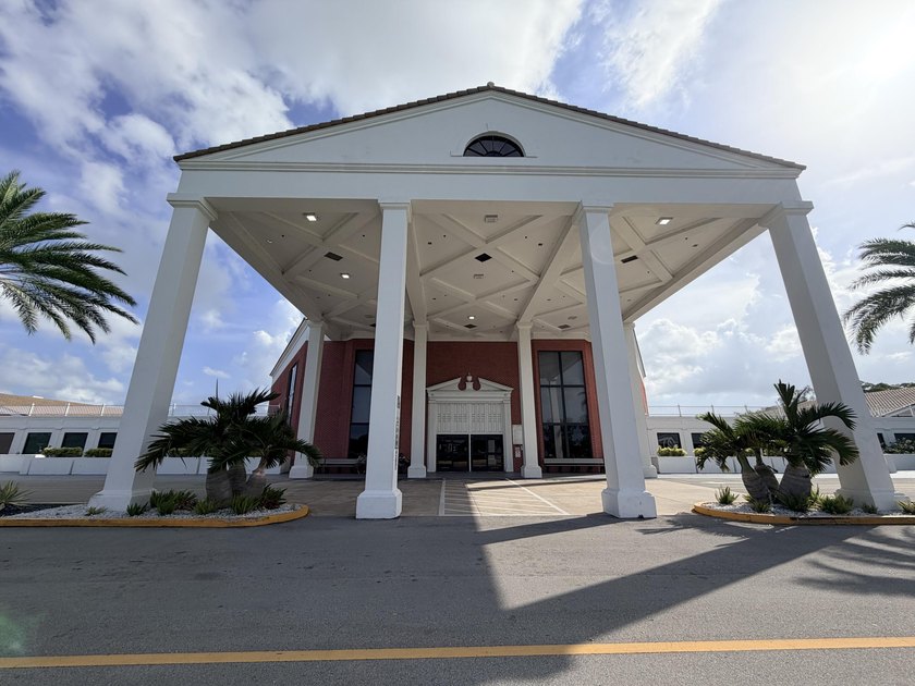 Discover easy Florida living in this beautifully maintained - photo 38