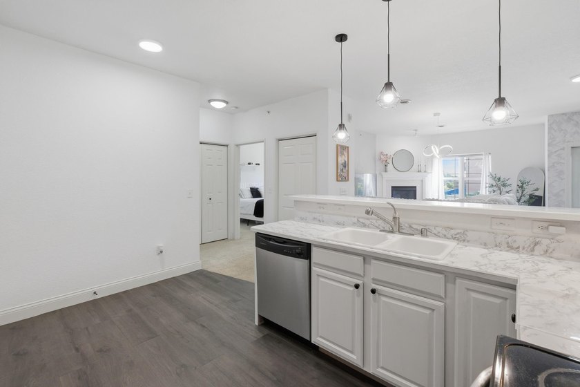 Welcome home to effortless living at King's Mountain - photo 13